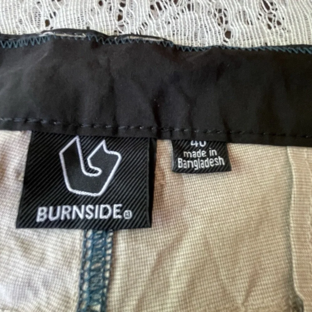 Burnside Men's Tan Shorts Flat Front Button Closure Slash Pockets Size 40